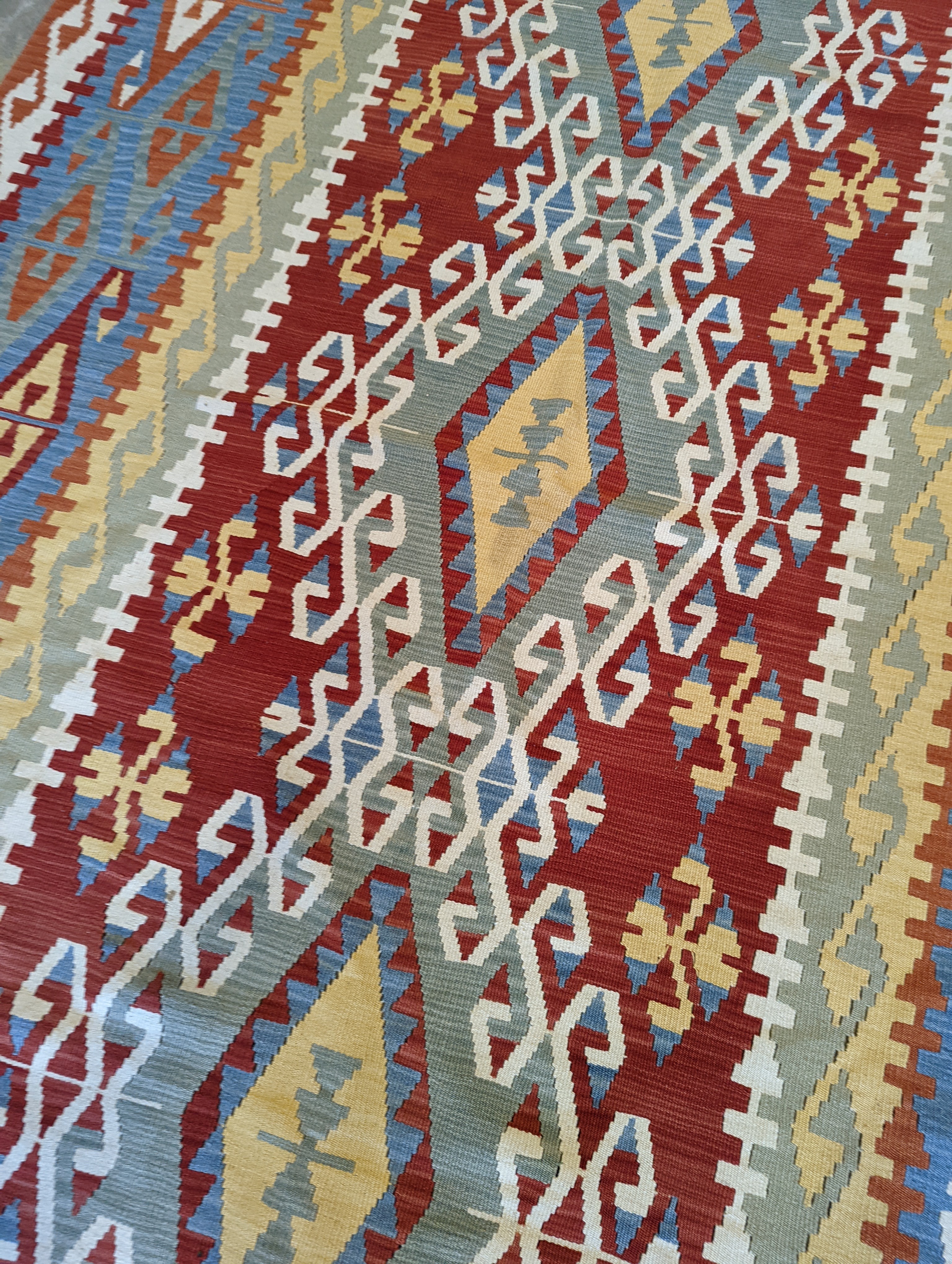 A Kelim flat weave carpet, 140 x 210cm